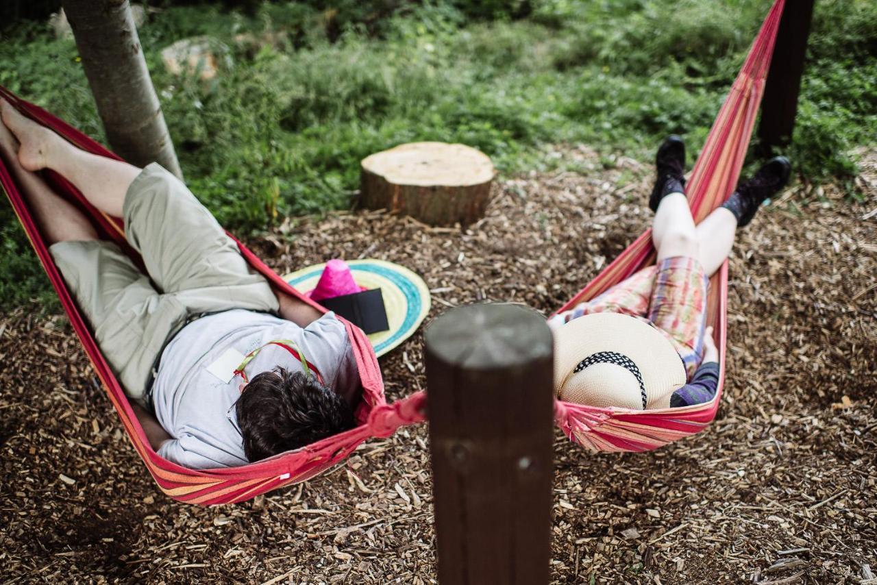 Plush Tents Yurt Village チチェスター エクステリア 写真